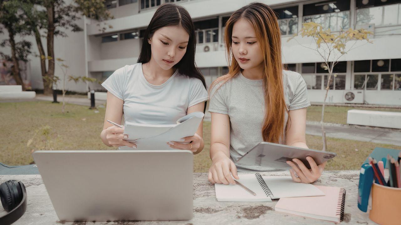 Pentingnya Kesehatan Fisik Dan Mental Bagi Mahasiswa Di Lingkungan Universitas