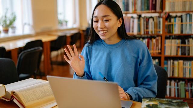 Mahasiswa Dan Pentingnya Organisasi Kampus Dalam Mengembangkan Soft Skills