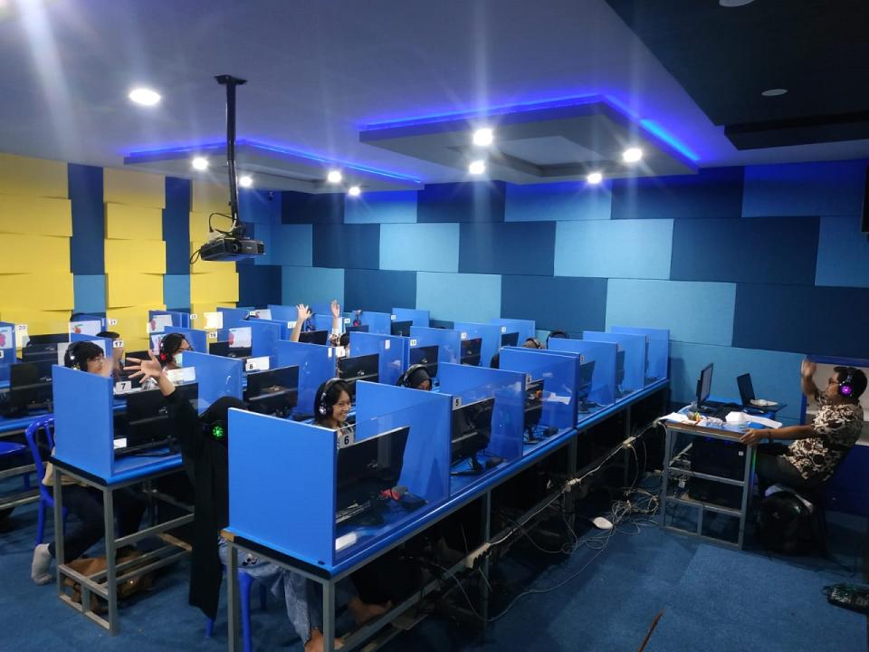 Kurikulum Praktis Sistem Informasi Ma’soem University: Pembelajaran Berbasis Proyek Untuk Cetak Lulusan Siap Kerja