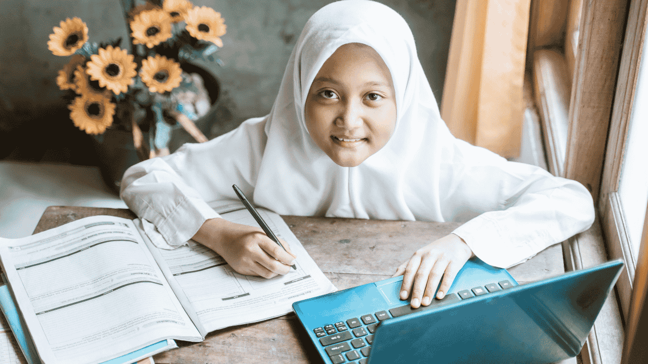 Pendidikan Sebagai Kunci Kemajuan Bangsa Di Era Globalisasi