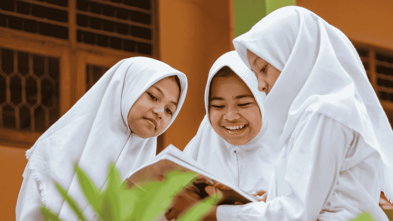 Literasi Sebagai Pondasi Pendidikan