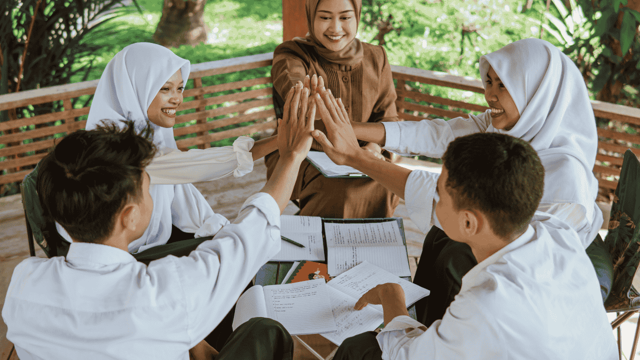 Pendidikan Di Indonesia: Tantangan, Peran, Dan Harapan Masa Depan