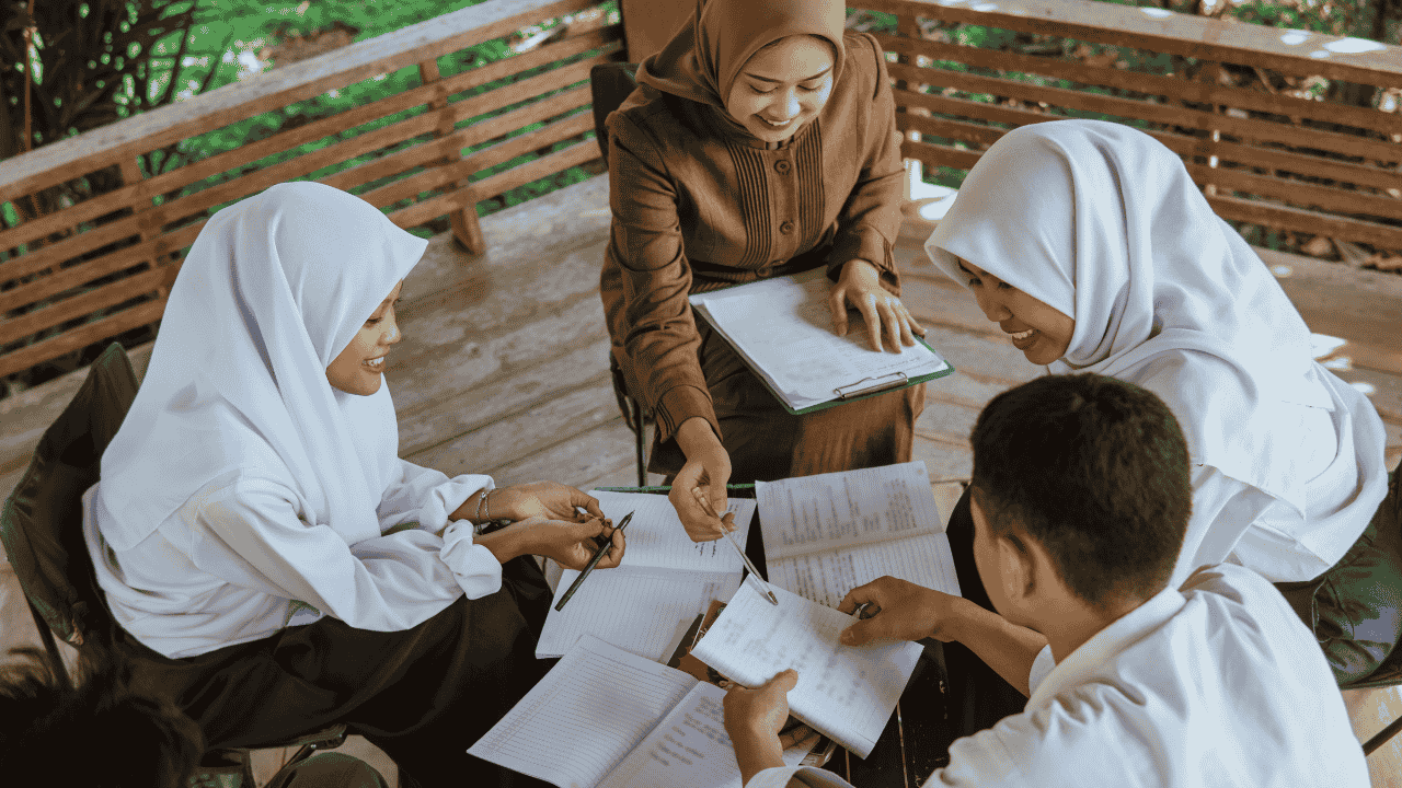 Pendidikan Dan Pembentukan Sikap Kritis