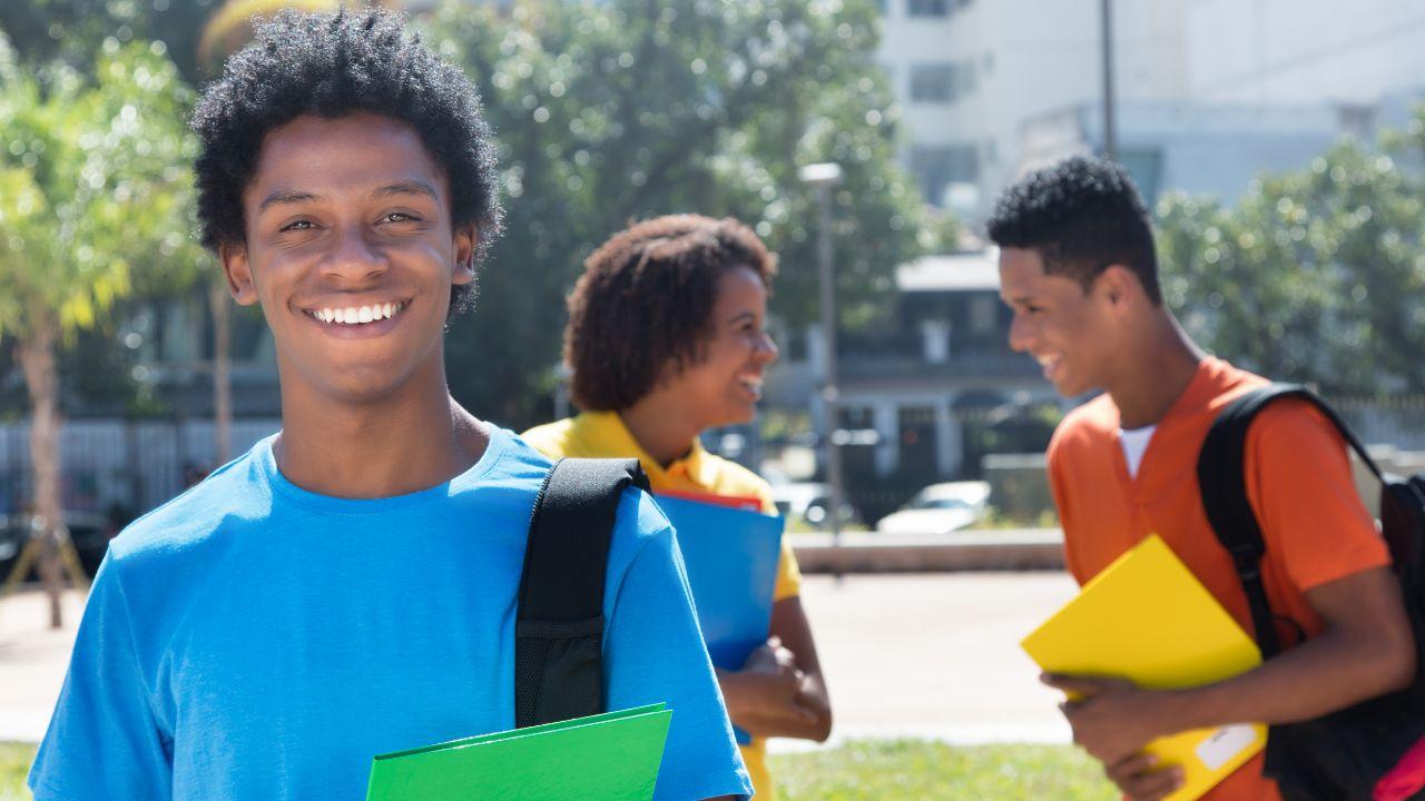 Peran Kampus Dalam Pembentukan Karakter Dan Nilai Mahasiswa