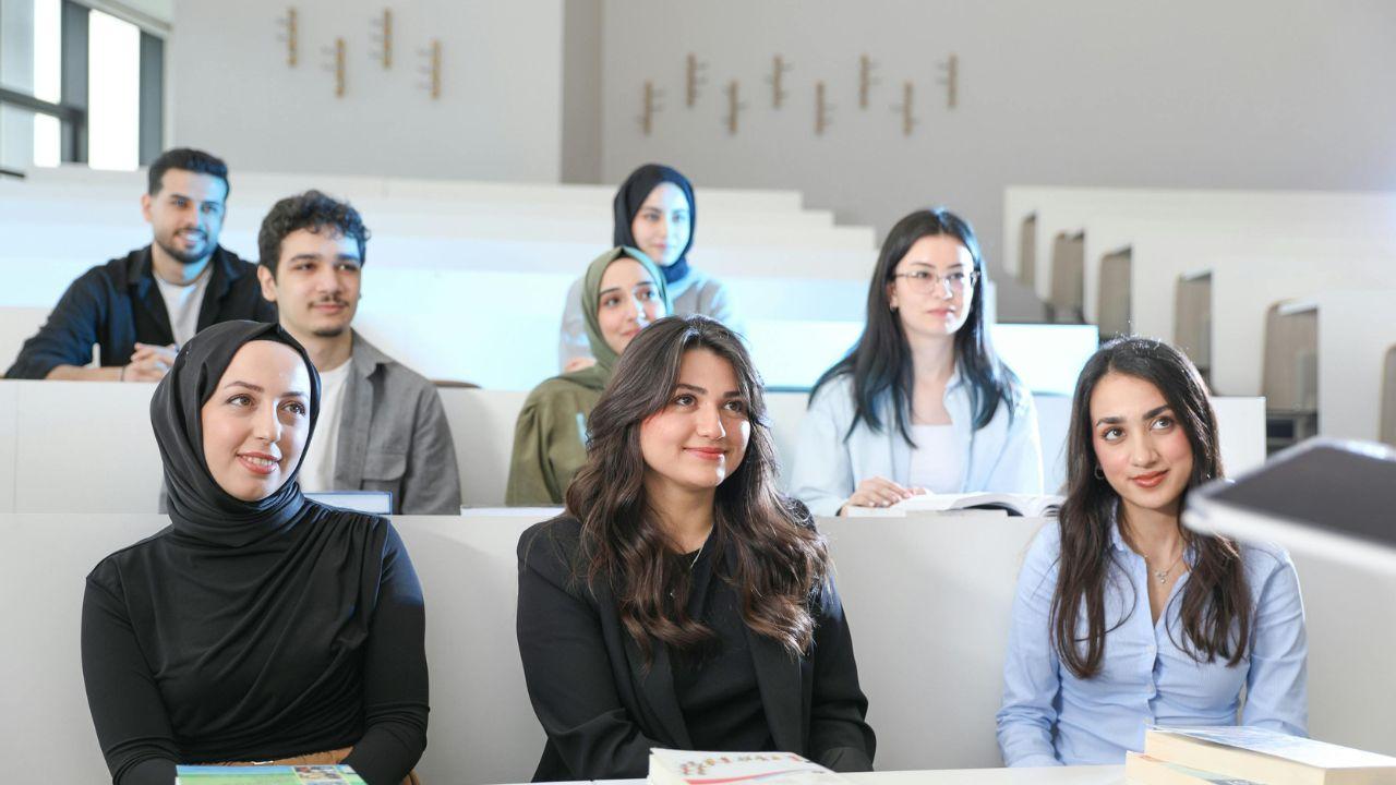 Organisasi Kemahasiswaan Sebagai Wadah Pembelajaran Di Luar Ruang Kelas