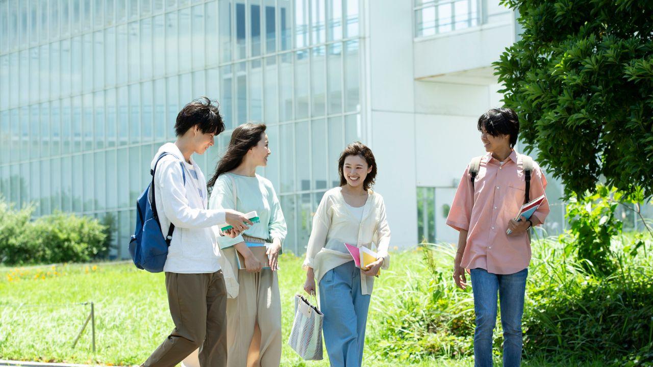 Mahasiswa Perantau Dan Tantangan Budaya Di Dunia Kampus