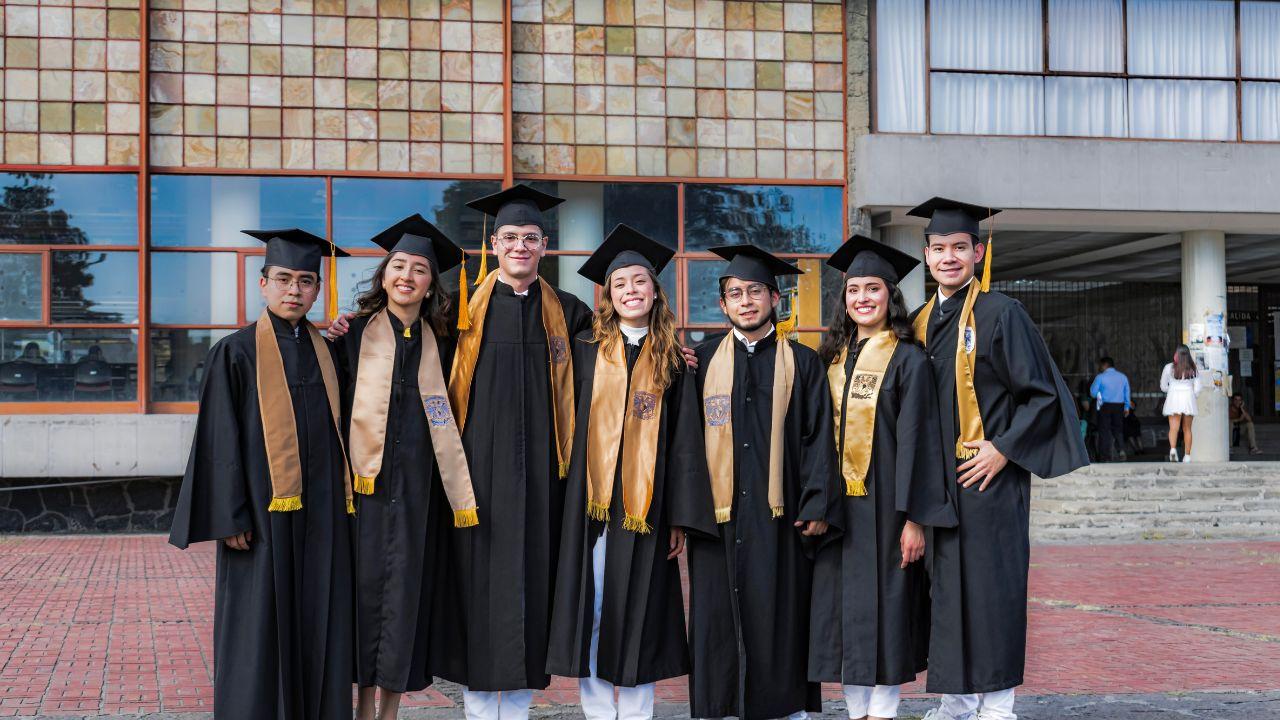 Organisasi Mahasiswa Di Kampus Indonesia: Wadah Belajar Kepemimpinan Dan Pengembangan Diri