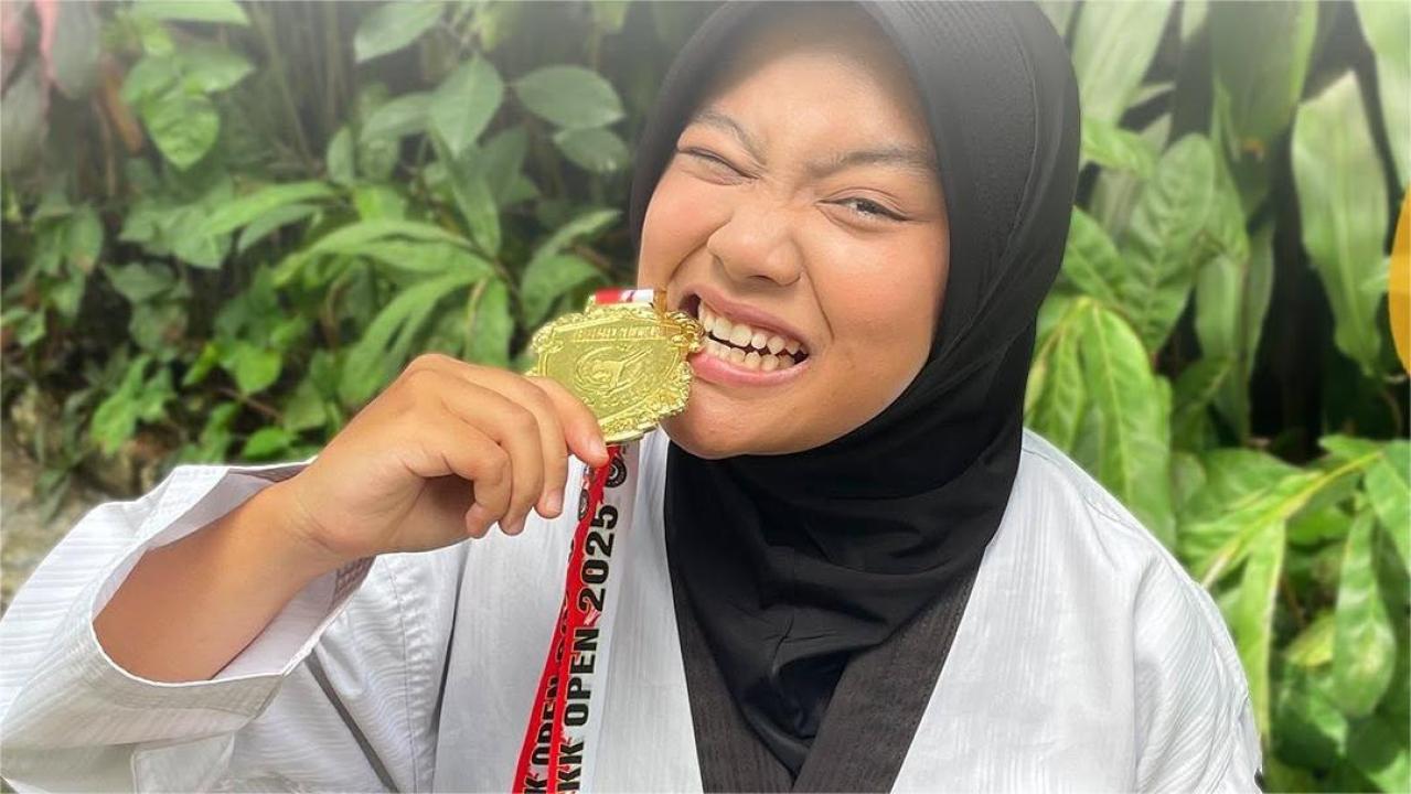 Mahasiswi Ma’soem University Raih Medali Emas Taekwondo Tingkat Provinsi