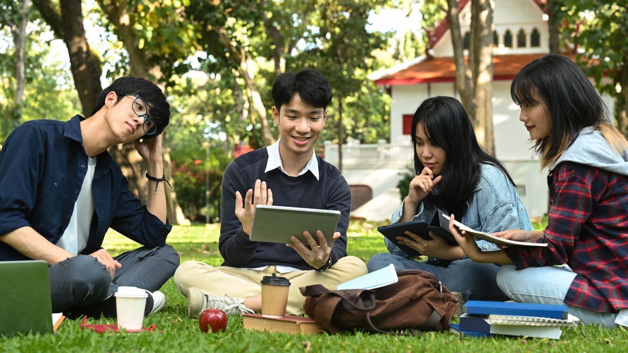 Penguatan Kurikulum Berbasis Inovasi Di Universitas Indonesia Untuk Mendorong Kreativitas Mahasiswa