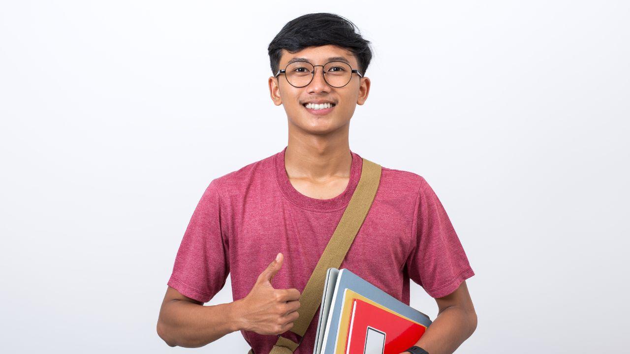 Mahasiswa Dan Disiplin Diri: Fondasi Kesuksesan Dalam Organisasi, Pergaulan, Dan Kesehatan