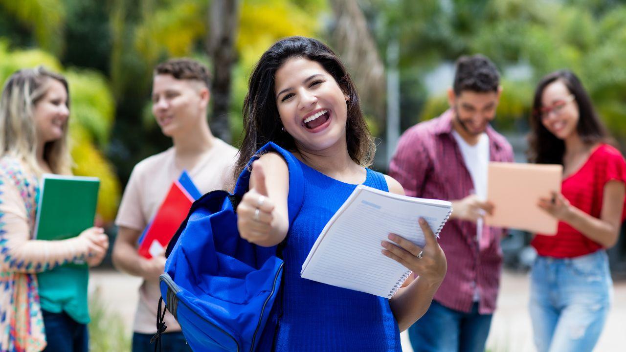 Mahasiswa Sebagai Agen Perubahan Di Era Digital