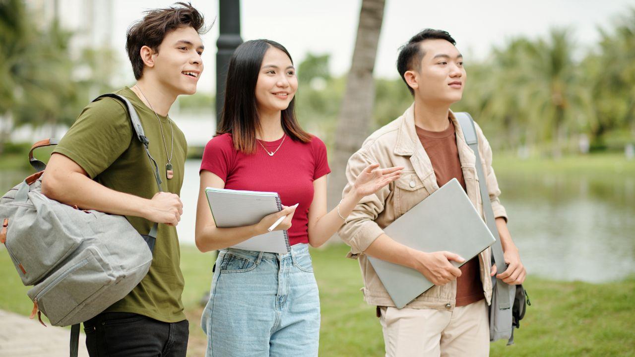 Mahasiswa Dan Kewirausahaan: Membangun Generasi Mandiri Di Indonesia