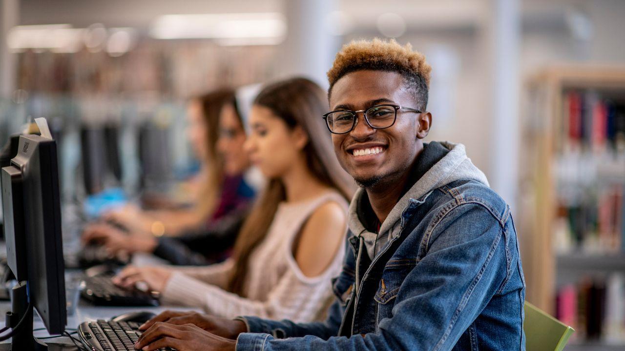Pendidikan Mahasiswa Dan Pentingnya Etika Digital Di Lingkungan Kampus Modern