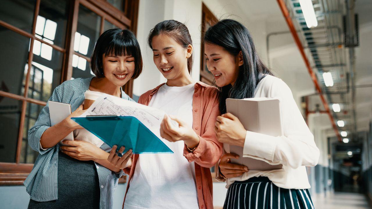 Optimalisasi Peran Mahasiswa Dalam Meningkatkan Mutu Pendidikan Tinggi Di Indonesia