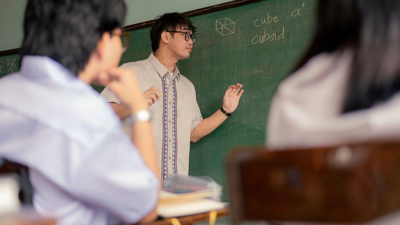 Peran Mahasiswa Dalam Mengembangkan Kemampuan Manajemen Waktu Di Perguruan Tinggi