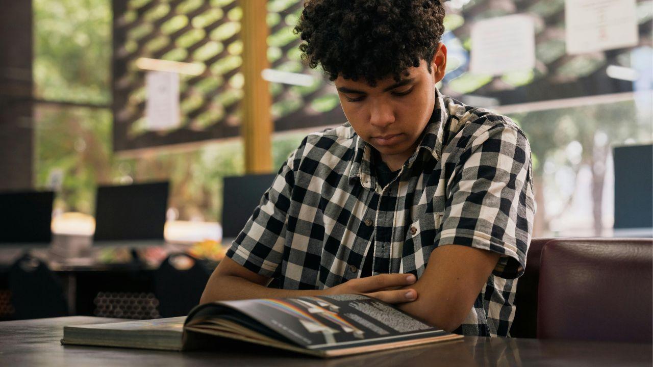Peran Mahasiswa Dalam Mengembangkan Kesadaran Sosial Ekonomi Di Era Modern