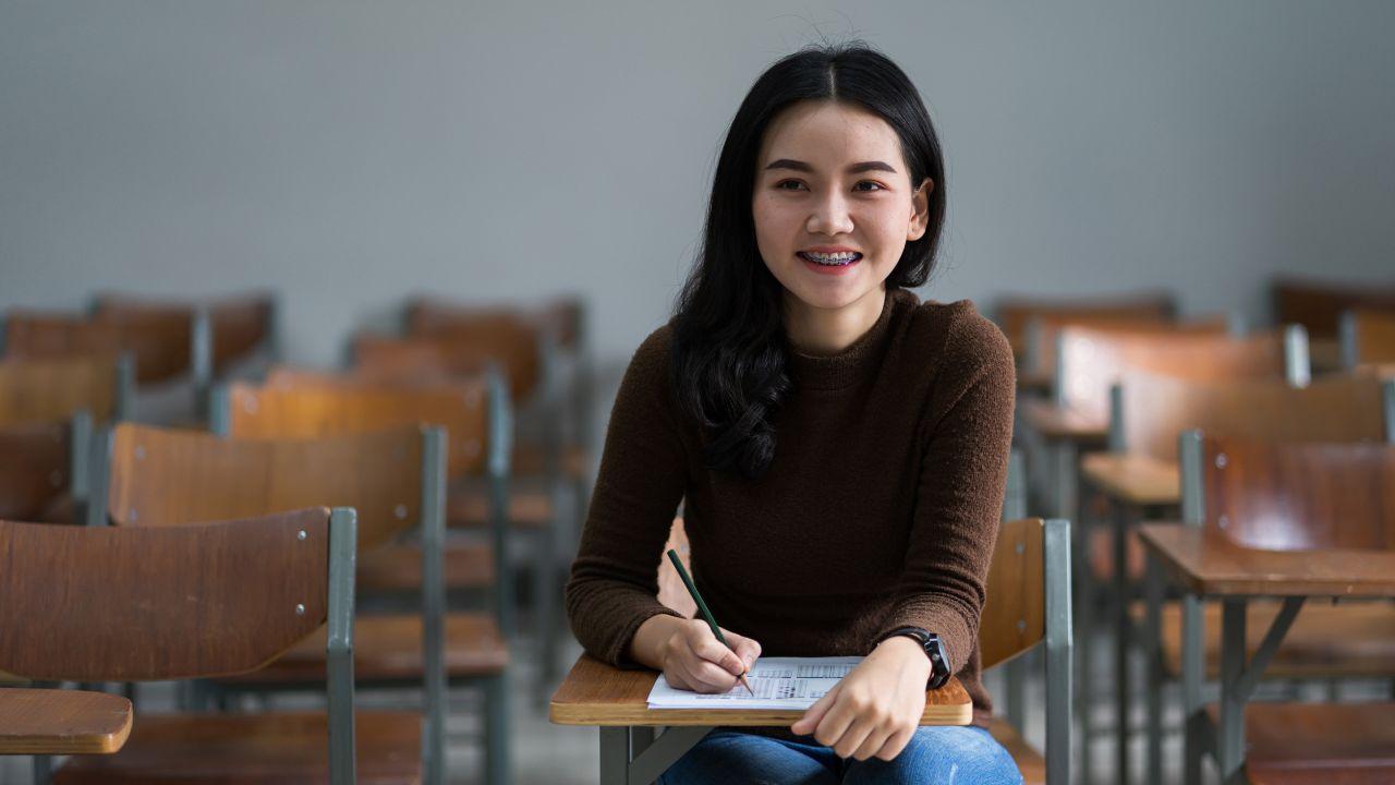 Membangun Kehidupan Mahasiswa Yang Seimbang Di Indonesia: Antara Akademik, Sosial, Dan Kesehatan