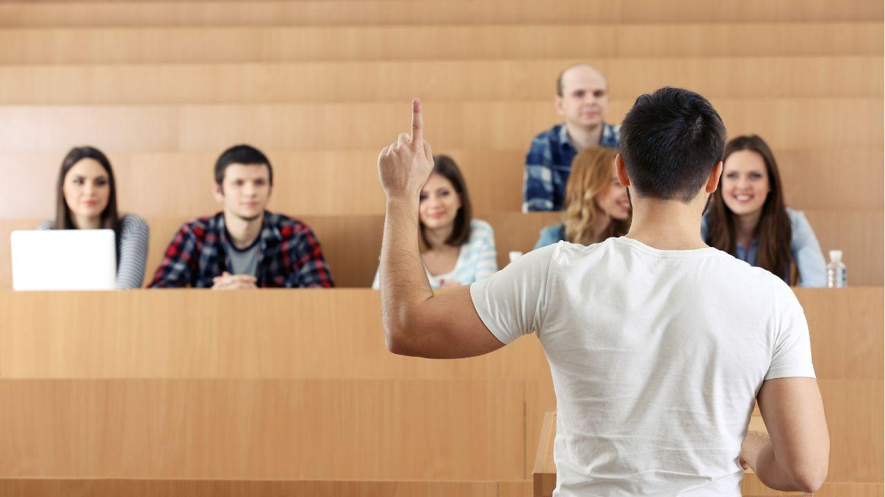 Mahasiswa Dan Pentingnya Kemampuan Adaptasi Terhadap Perubahan Di Era Globalisasi