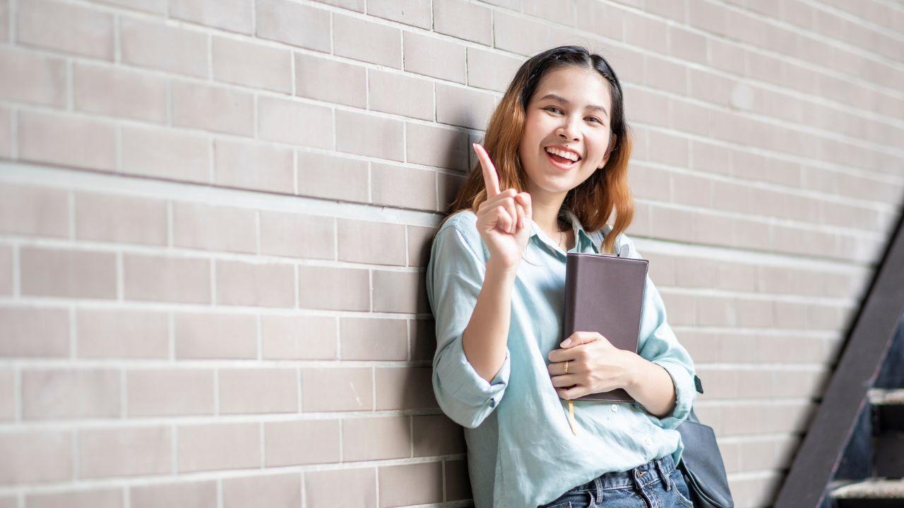 Dari Kampus Ke Masyarakat: Peran Mahasiswa Indonesia Dalam Mewujudkan Pendidikan Berkualitas Dan Kehidupan Seimbang