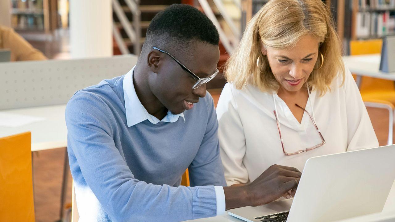 Mahasiswa Dan Pentingnya Kedisiplinan Dalam Mengelola Kehidupan Kampus