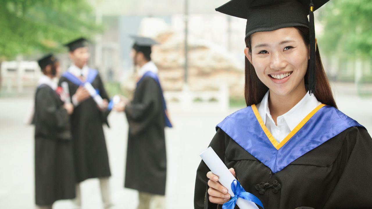 Mahasiswa Dan Ketekunan Belajar: Strategi Bertahan Dan Berprestasi Di Perguruan Tinggi