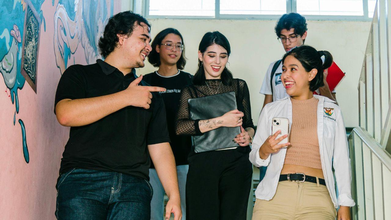 Mahasiswa Dan Budaya Membaca: Meningkatkan Wawasan Melalui Pendidikan Dan Lingkungan Akademik
