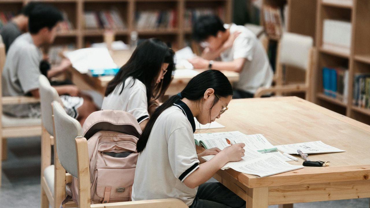 Mahasiswa Dan Kemampuan Problem Solving: Mengasah Pola Pikir Kritis Di Perguruan Tinggi