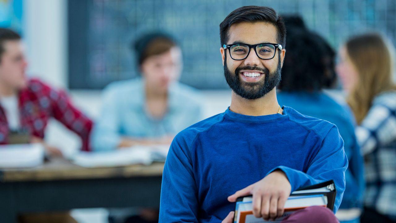 Mahasiswa Dan Digitalisasi Pendidikan: Adaptasi Pembelajaran Di Era Teknologi
