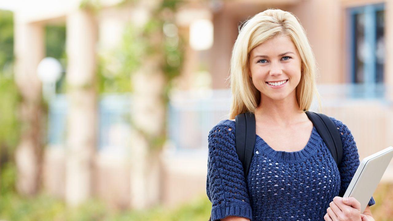 Mahasiswa Dan Peran Kampus Sebagai Ruang Tumbuh Sosial Dan Intelektual