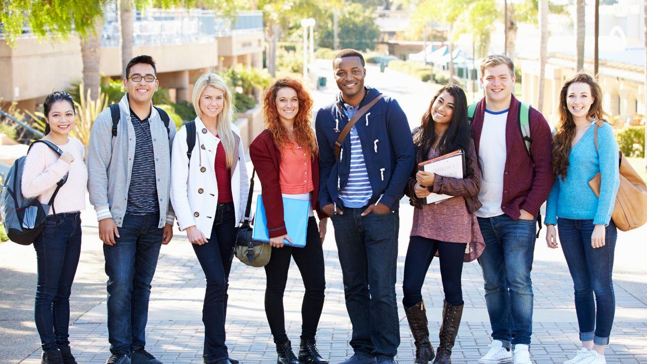 Mahasiswa Dan Makna Solidaritas Dalam Kehidupan Kampus