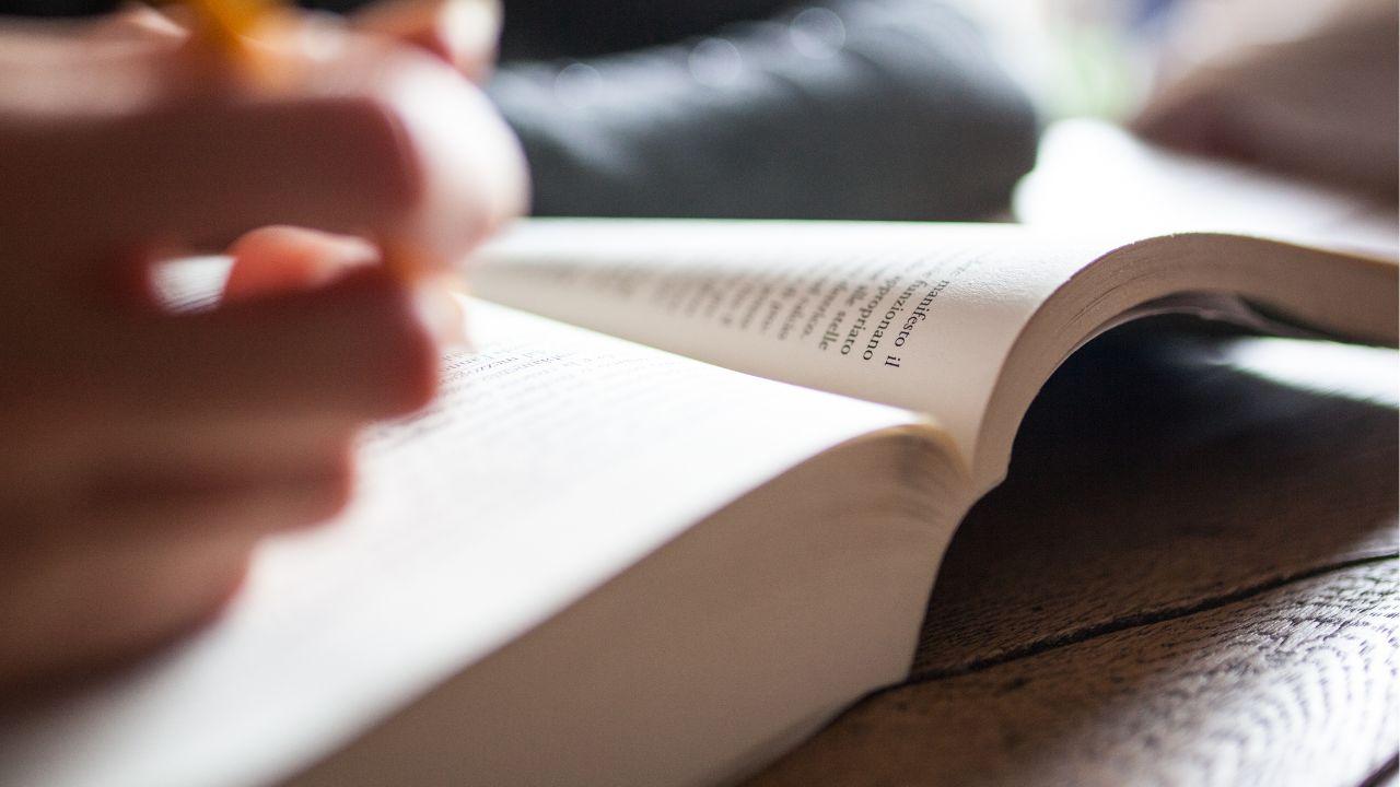 Peran Kegiatan Sosial Kampus Dalam Membentuk Kepedulian Mahasiswa