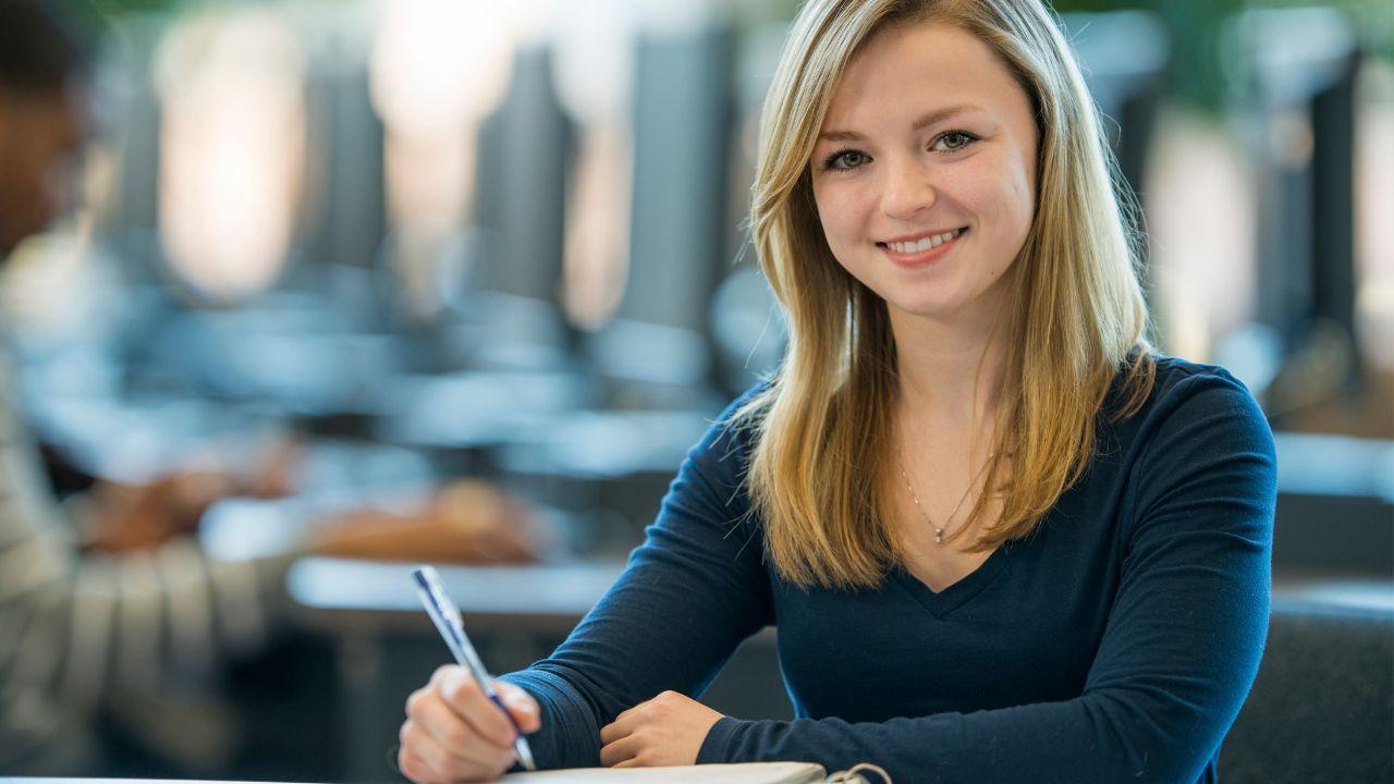 Mahasiswa Dan Kontribusi Nyata Dalam Kegiatan Pengabdian Kepada Masyarakat