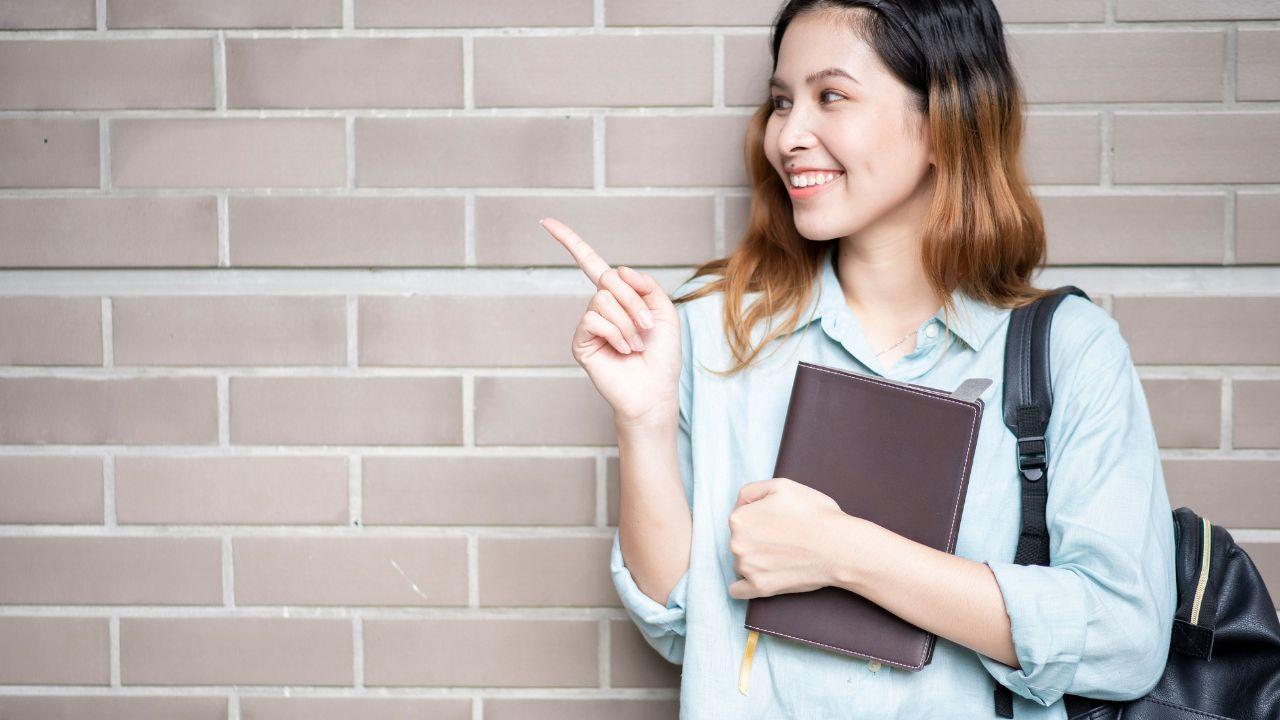 Mahasiswa Di Indonesia: Dinamika Organisasi, Pergaulan, Kesehatan, Dan Peran Kampus