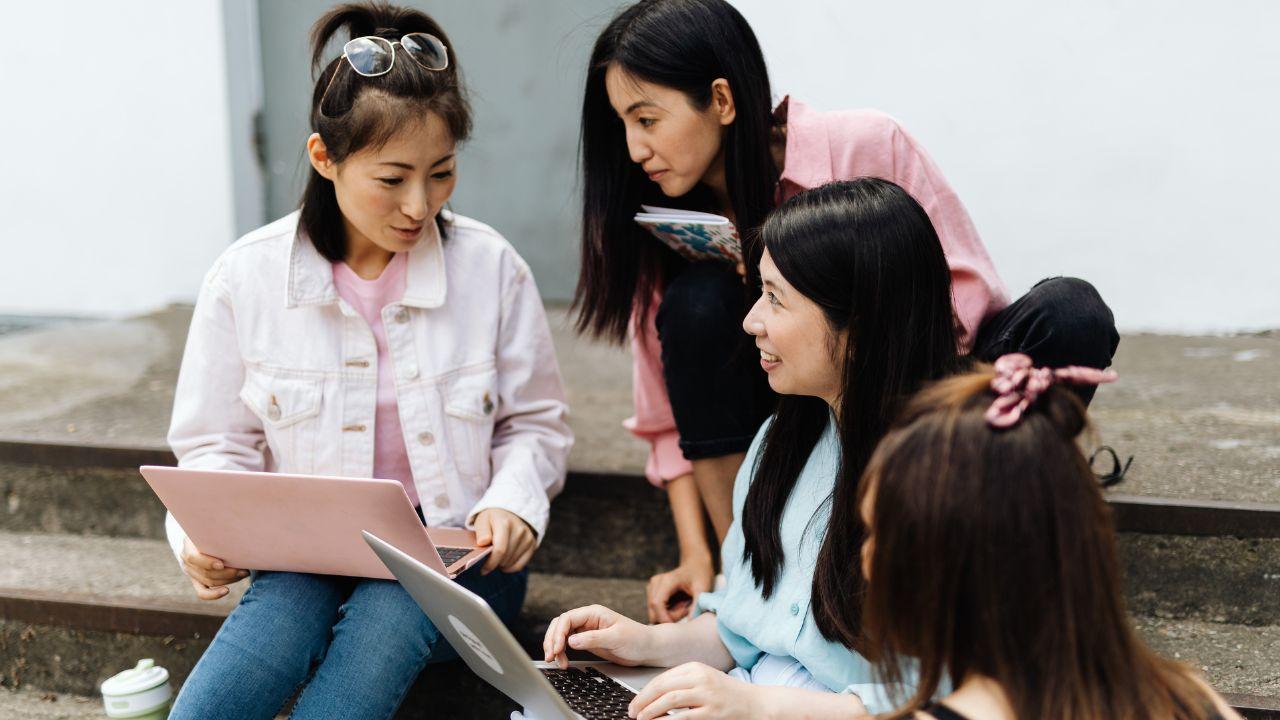 Mahasiswa Indonesia Sebagai Agen Perubahan Di Lingkungan Kampus Dan Masyarakat