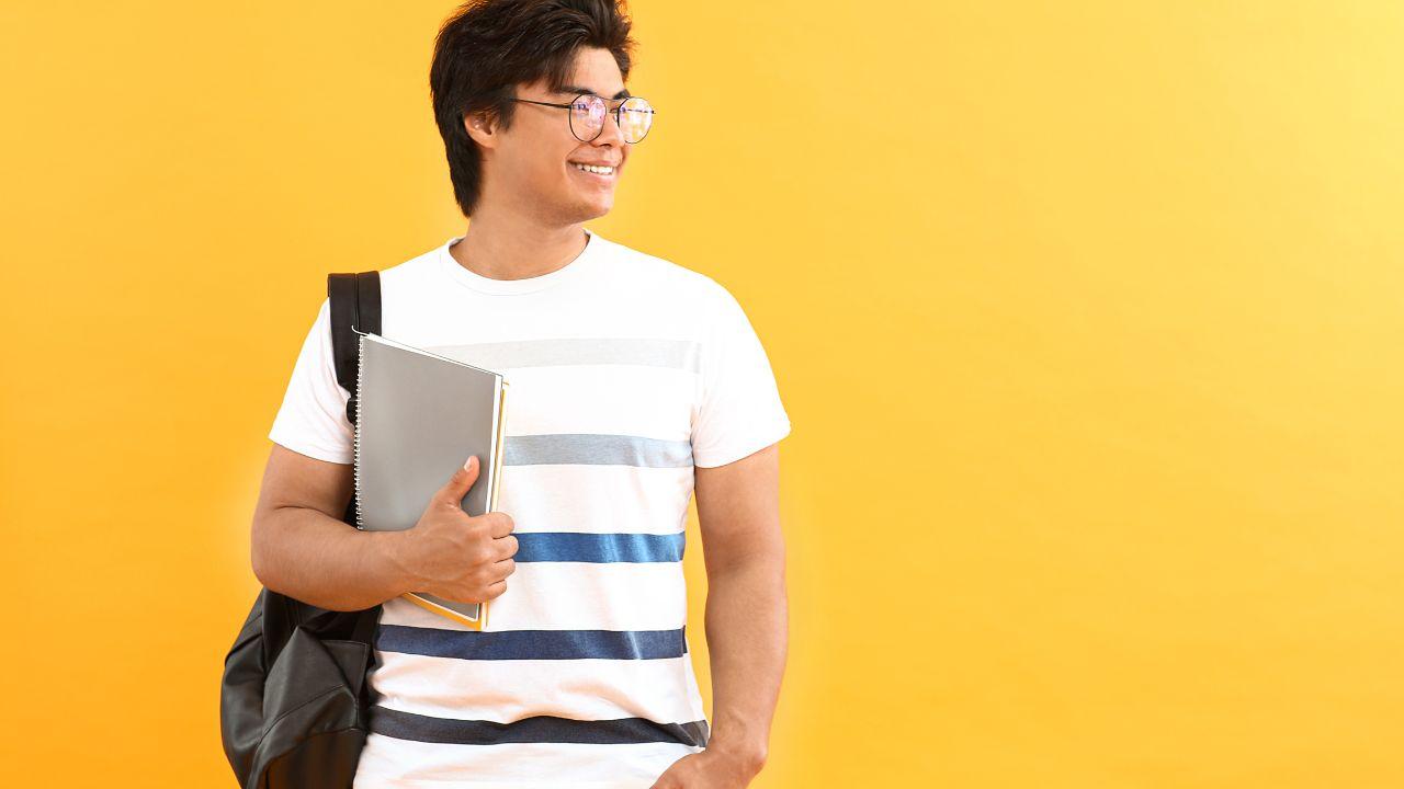 Peran Mahasiswa Dalam Membangun Budaya Akademik Yang Sehat Di Kampus