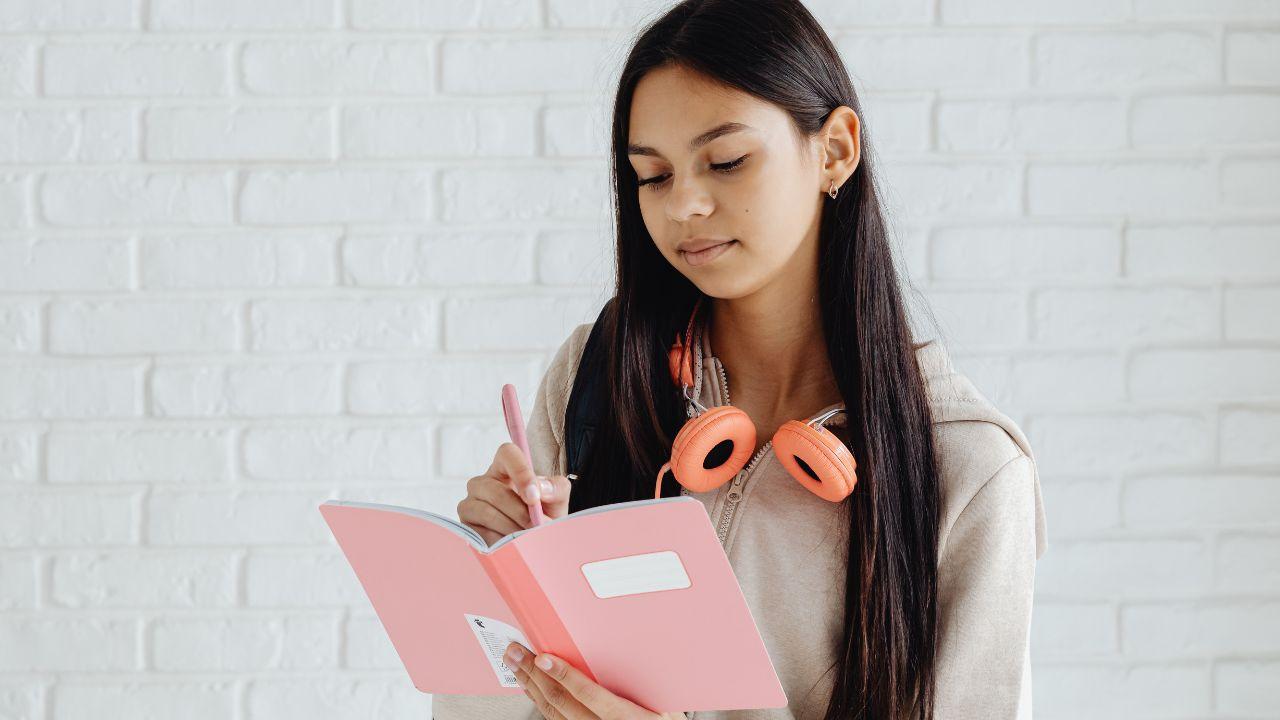 Mahasiswa Indonesia Dan Tantangan Kemandirian Dalam Kehidupan Perkuliahan