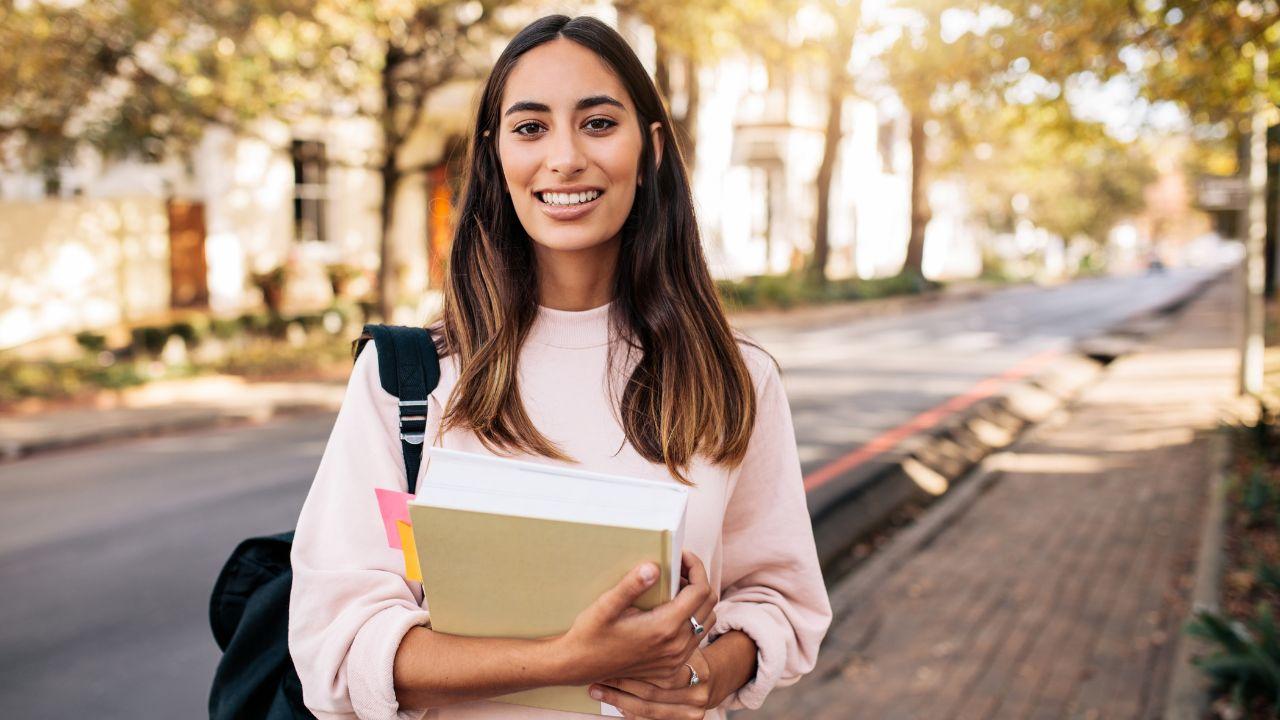 Masa Depan Universitas Indonesia Dan Tantangan Bagi Mahasiswa