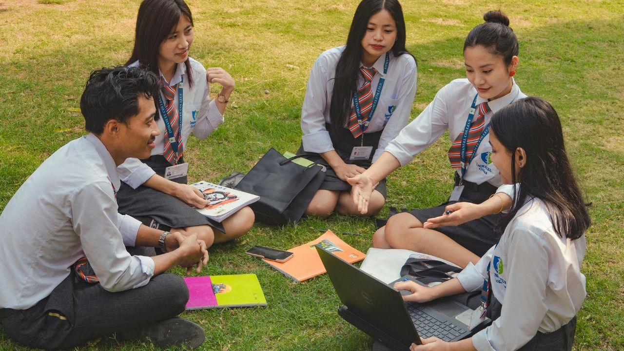 Kesiapan Karier Mahasiswa Dalam Sistem Pendidikan Tinggi Indonesia