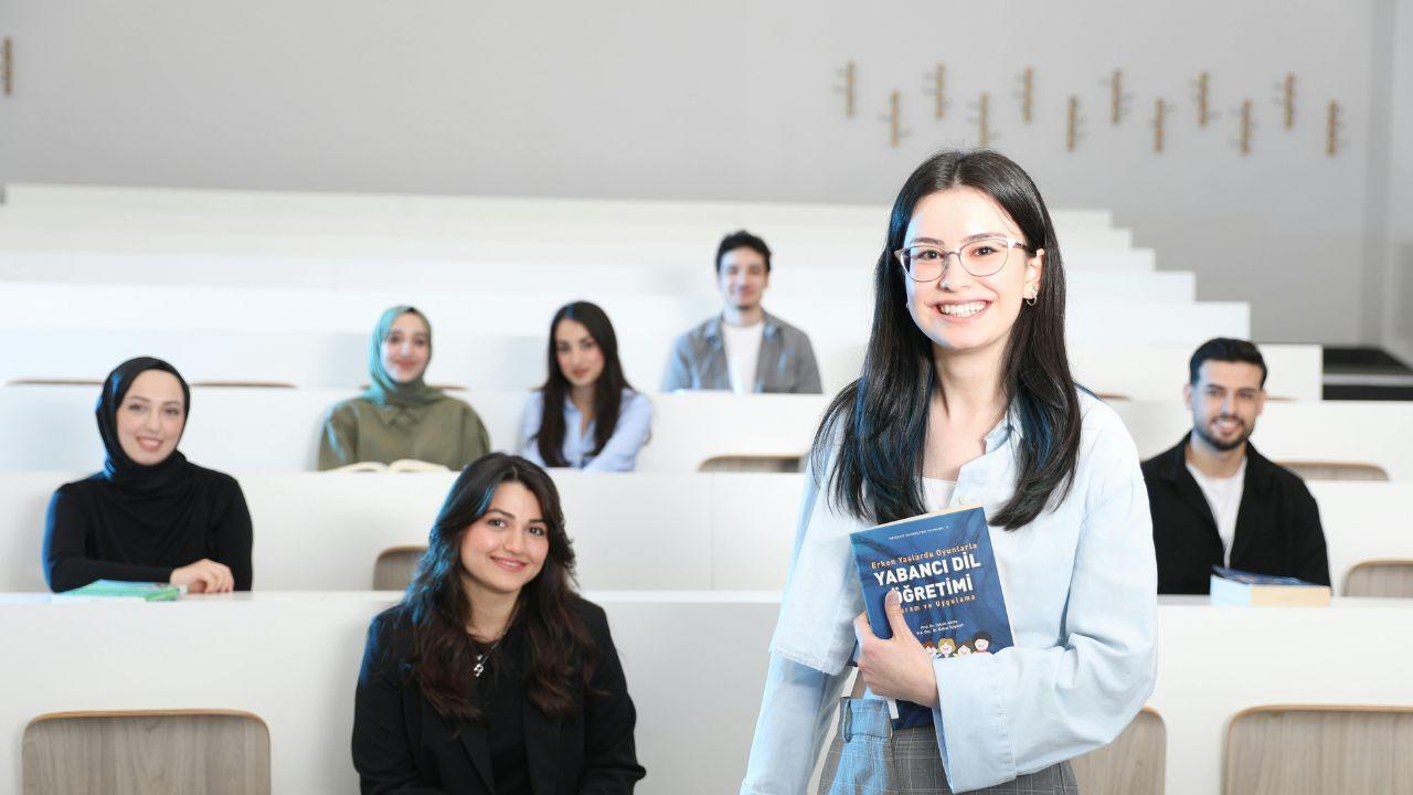 Mahasiswa Dan Tantangan Adaptasi Kurikulum Di Universitas Indonesia