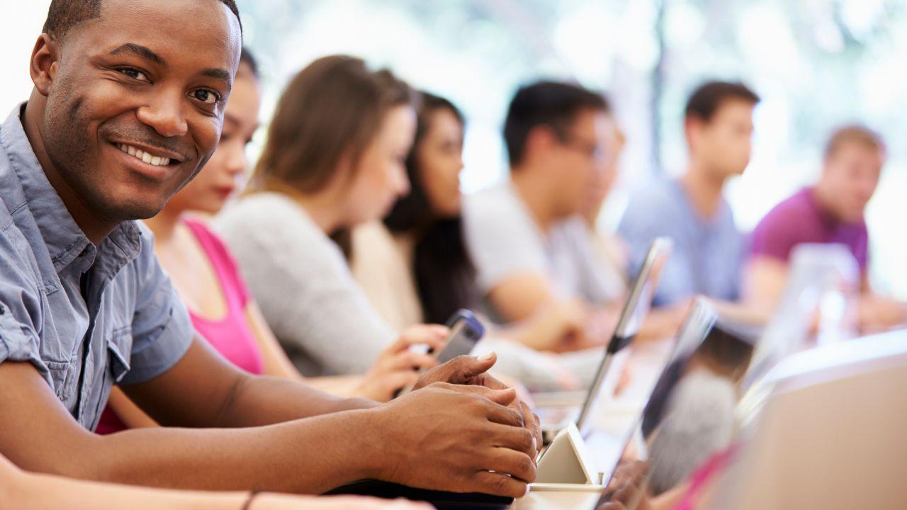 Mahasiswa Dan Penguatan Rasa Percaya Diri Dalam Lingkungan Akademik