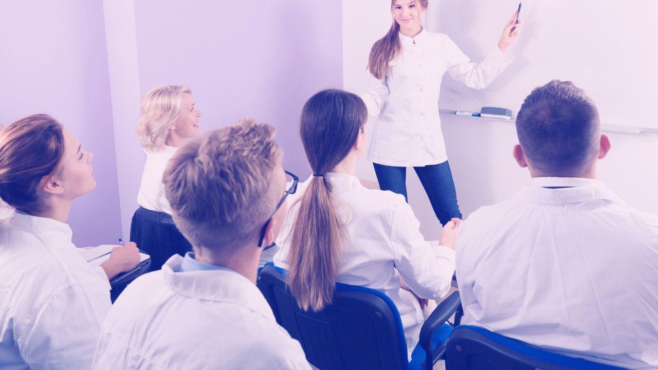 Mahasiswa Dan Strategi Mengembangkan Kemampuan Leadership Sejak Dini