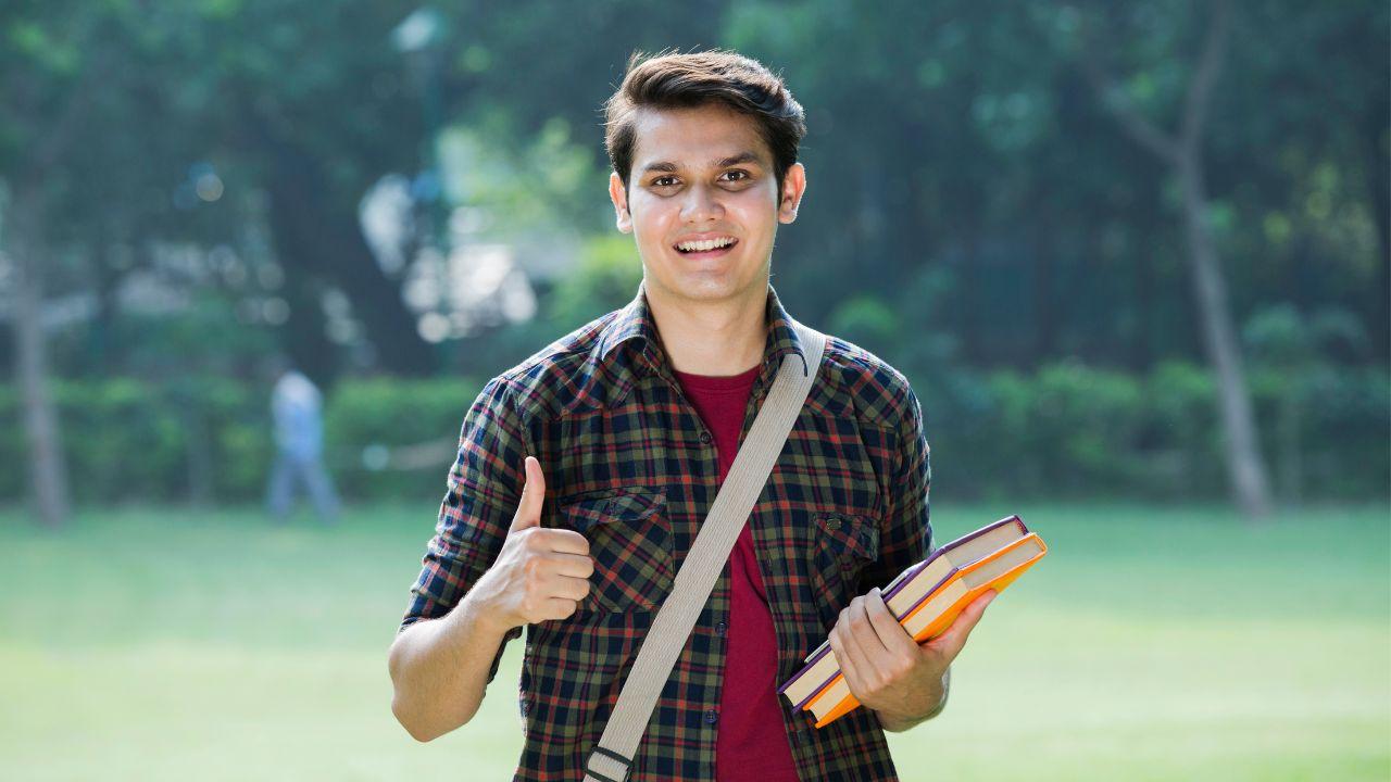 Peran Strategis Universitas Dalam Membentuk Mahasiswa Berdaya Saing