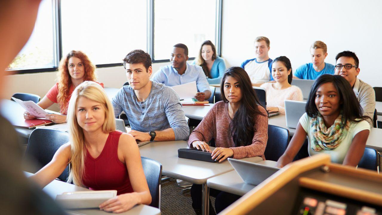Mahasiswa Sebagai Subjek Utama Dalam Pengembangan Pendidikan Tinggi Indonesia