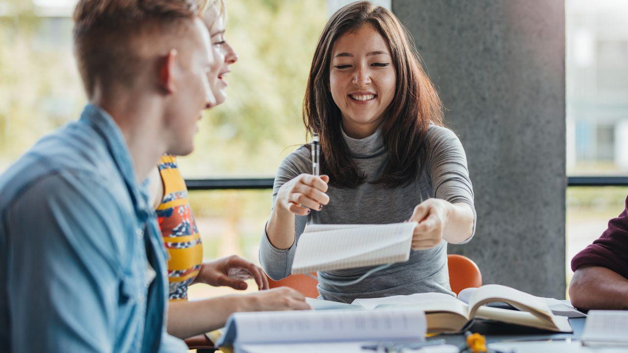 Inovasi Pembelajaran Dan Peran Mahasiswa Dalam Era Digital