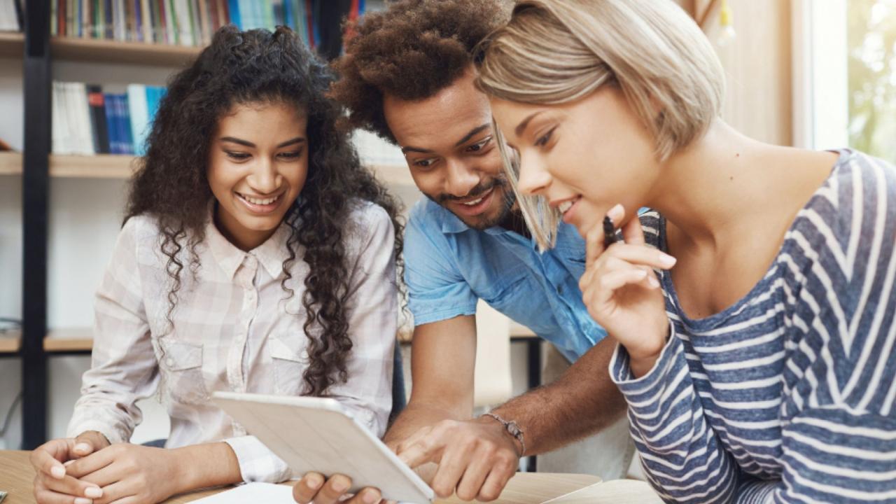 Mahasiswa Dan Peningkatan Keterampilan Komunikasi Di Perguruan Tinggi