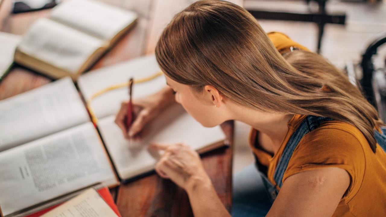 Mahasiswa Dan Tantangan Kesehatan Mental Di Perguruan Tinggi