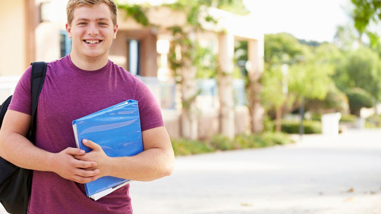 Mahasiswa, Kesehatan Mental, Dan Strategi Universitas Untuk Mendukung Kehidupan Akademik