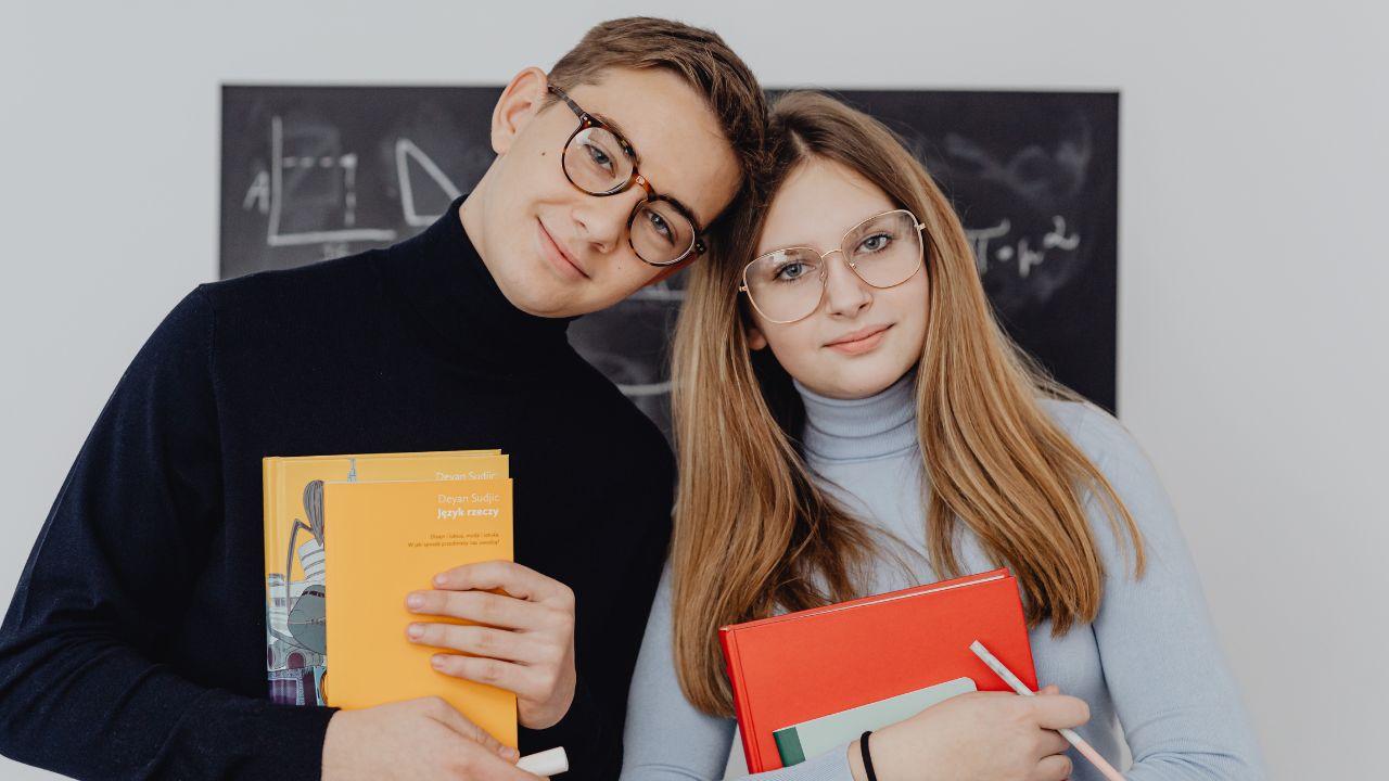 Kampus Sebagai Wadah Pengembangan Akademik Dan Karakter Mahasiswa