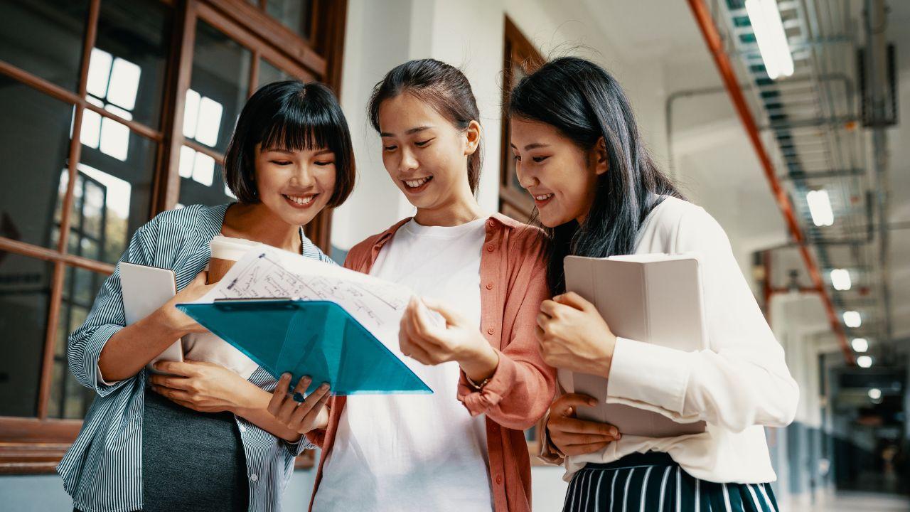 Membangun Kemandirian Dan Kreativitas Di Kampus