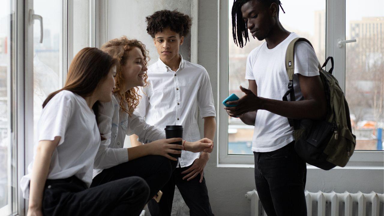 Kehidupan Mahasiswa Di Kampus Indonesia Antara Akademik, Organisasi, Dan Kesejahteraan